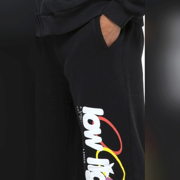 Low Lights Studios Jogging Hose - Picture 4 of 7